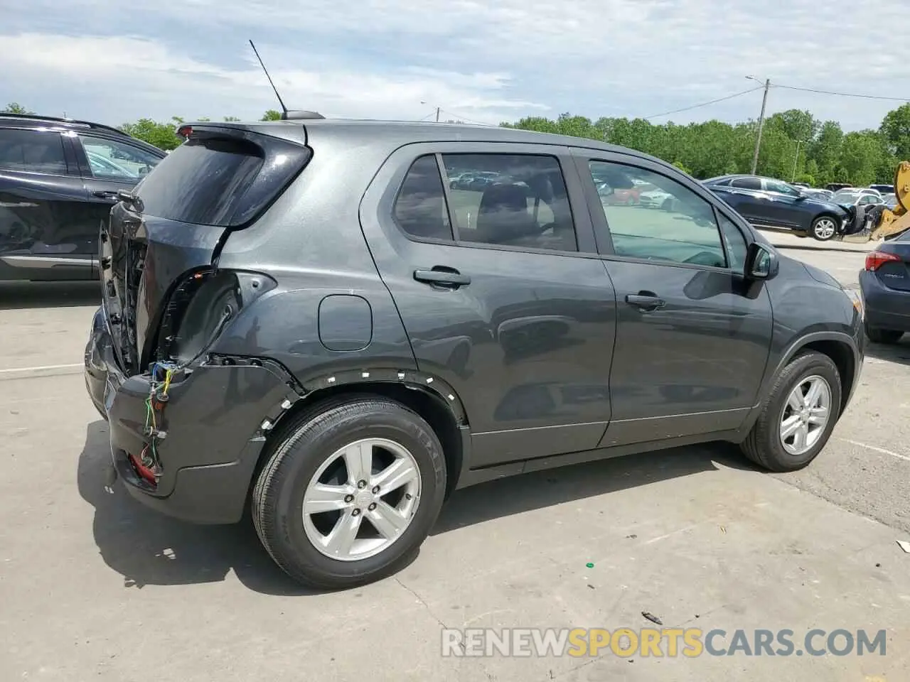 3 Photograph of a damaged car 3GNCJKSB2LL136861 CHEVROLET TRAX 2020