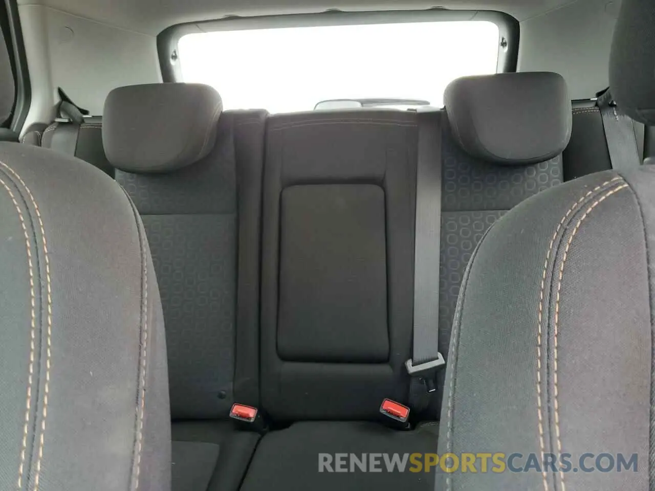10 Фотография поврежденного автомобиля 3GNCJKSB2LL164319 CHEVROLET TRAX 2020