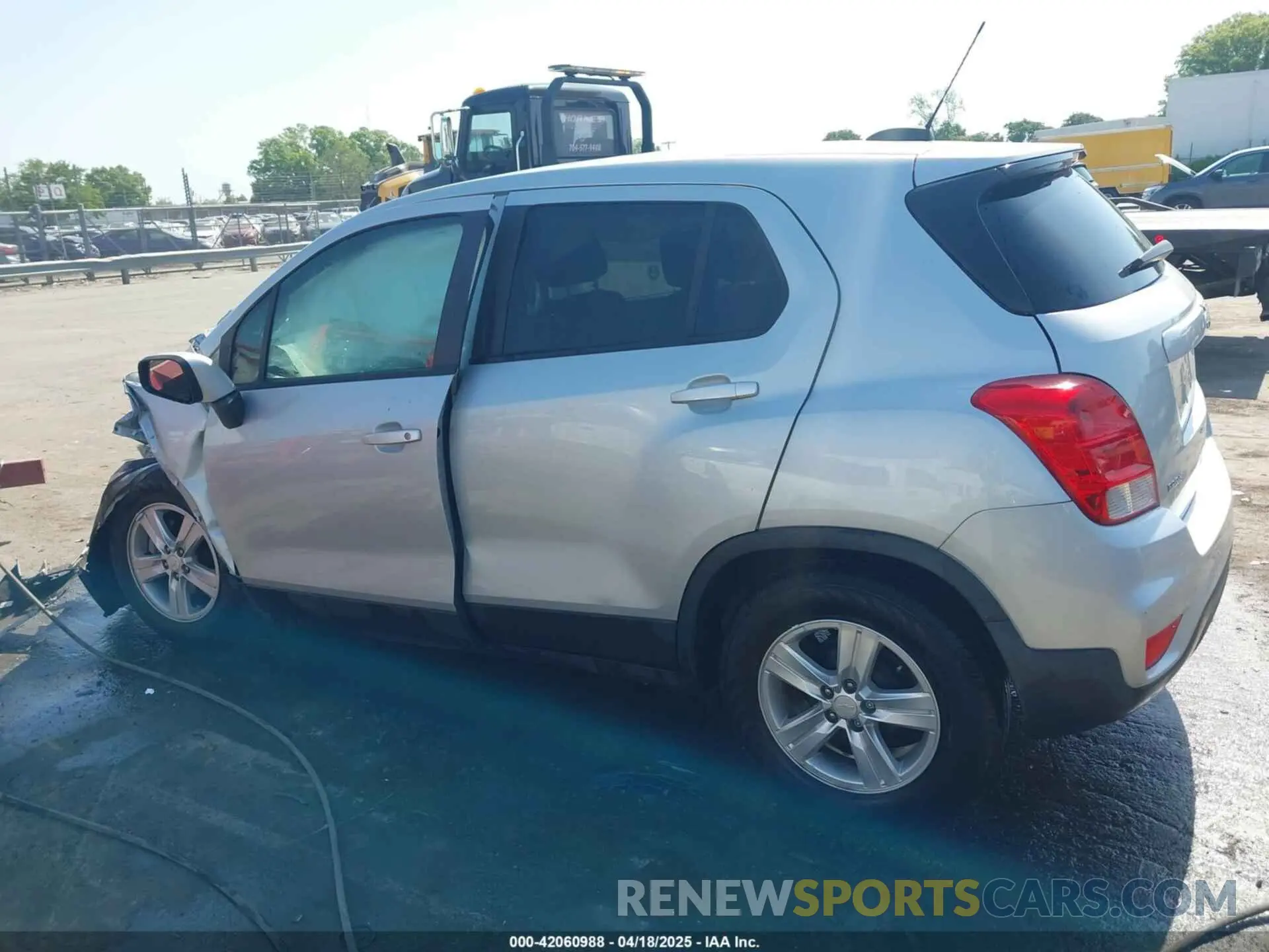 14 Photograph of a damaged car 3GNCJKSB2LL211624 CHEVROLET TRAX 2020