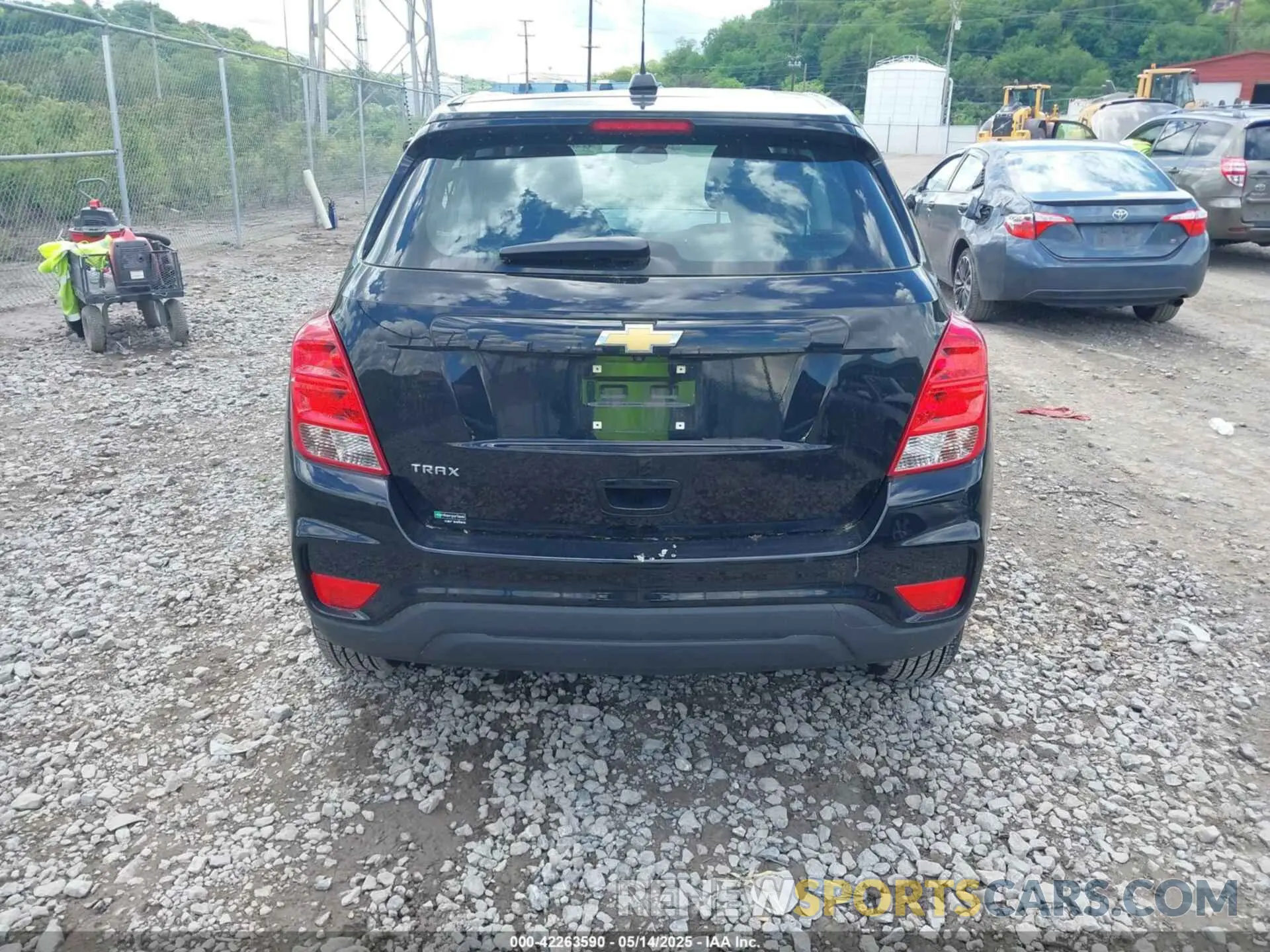 16 Photograph of a damaged car 3GNCJKSB3LL128008 CHEVROLET TRAX 2020