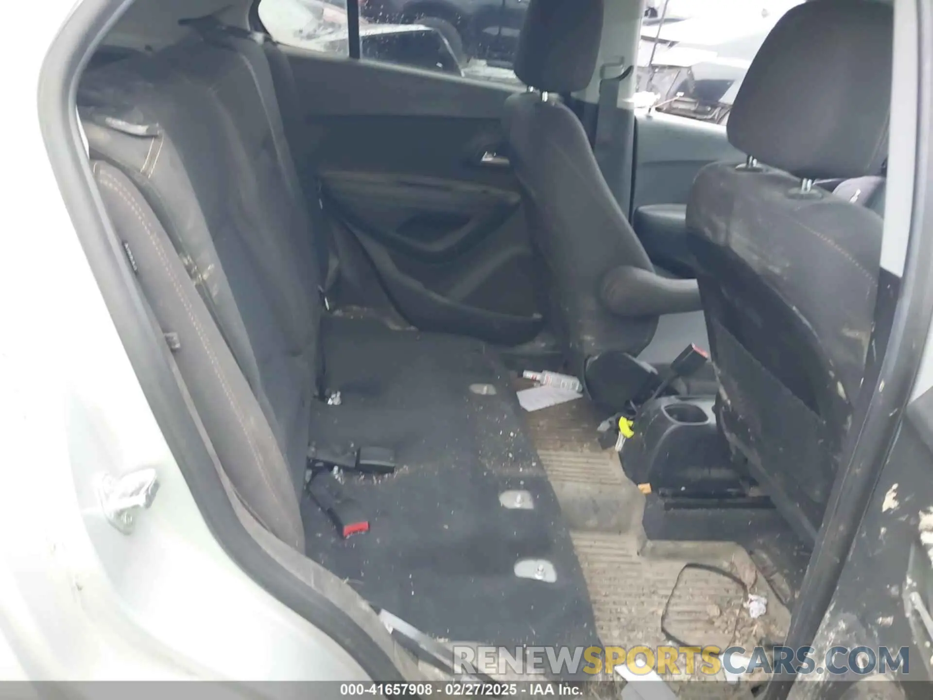 8 Фотография поврежденного автомобиля 3GNCJKSB3LL129210 CHEVROLET TRAX 2020