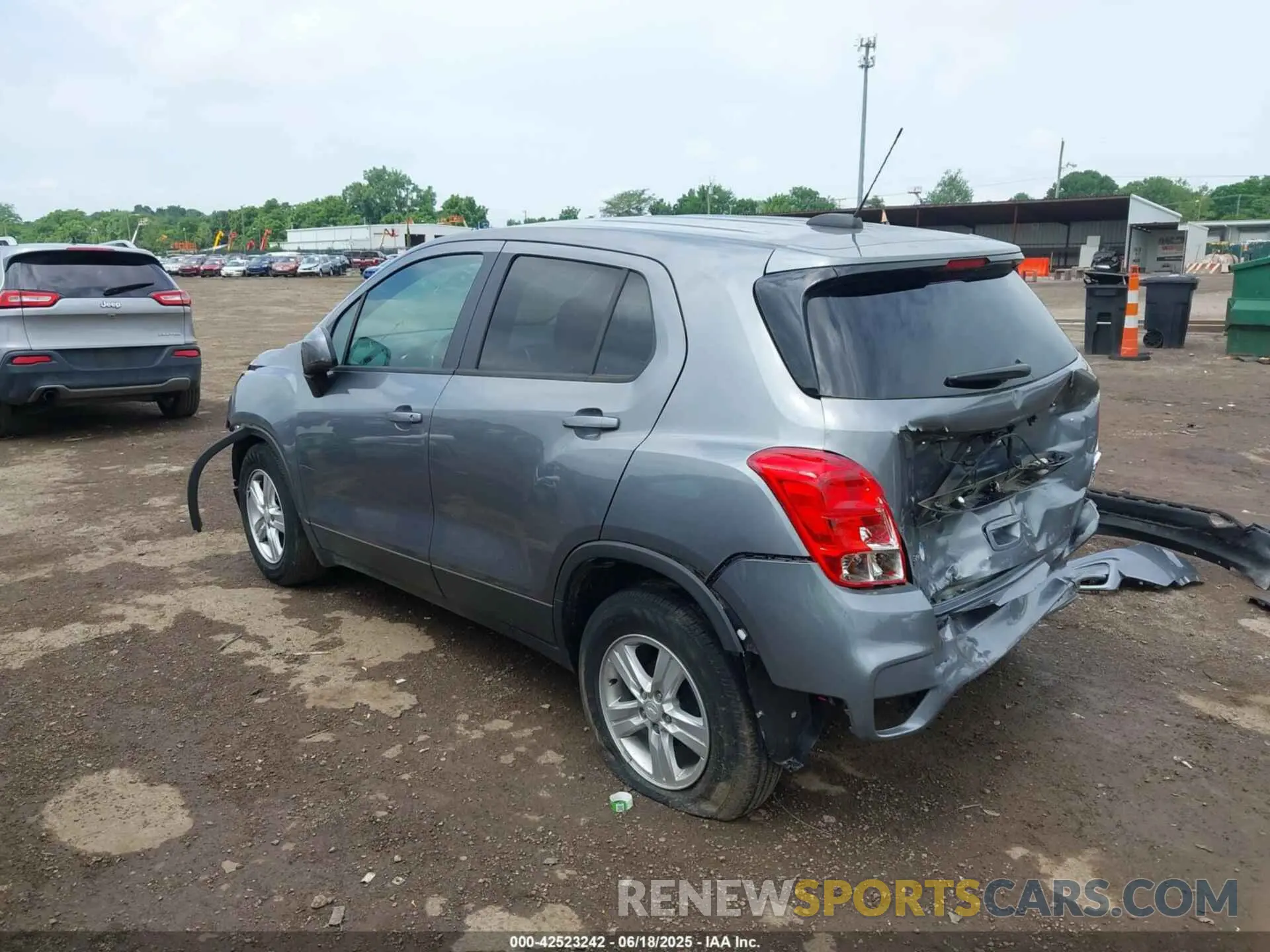3 Photograph of a damaged car 3GNCJKSB3LL154785 CHEVROLET TRAX 2020
