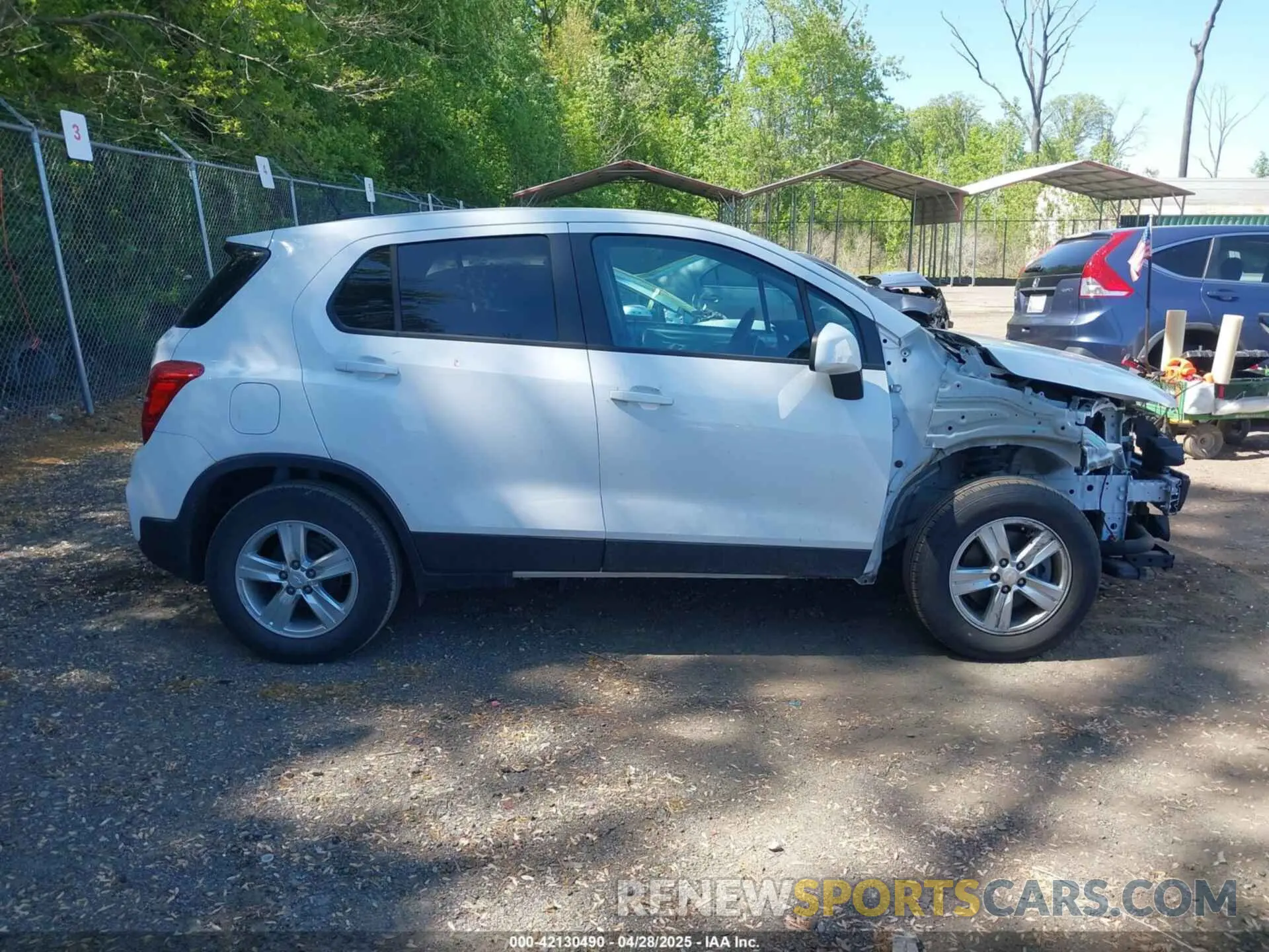 13 Photograph of a damaged car 3GNCJKSB3LL331660 CHEVROLET TRAX 2020