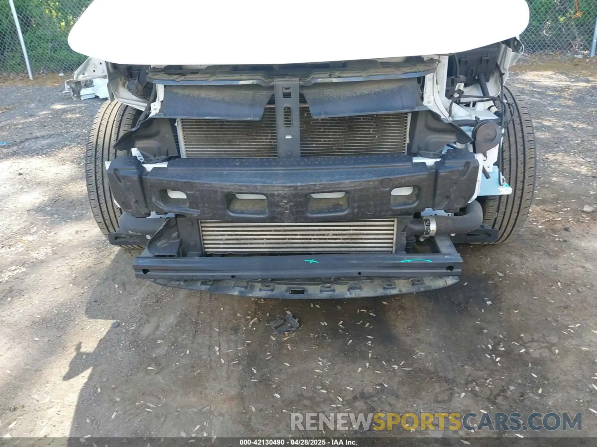 6 Photograph of a damaged car 3GNCJKSB3LL331660 CHEVROLET TRAX 2020