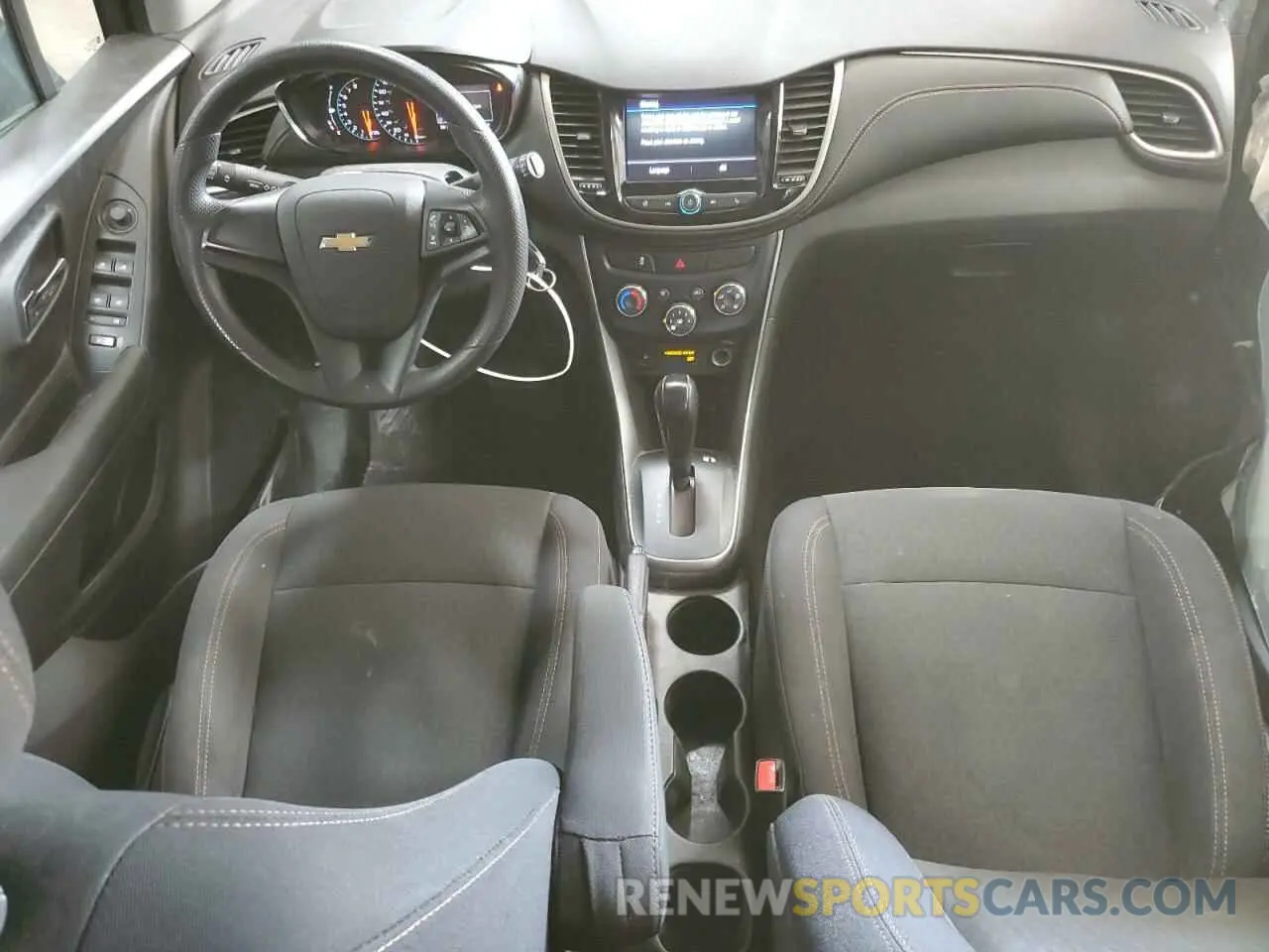 8 Фотография поврежденного автомобиля 3GNCJKSB4LL129040 CHEVROLET TRAX 2020