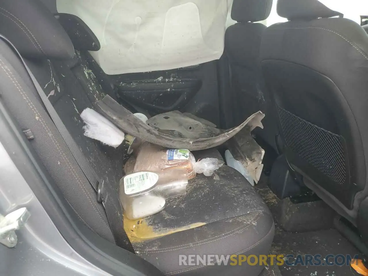 10 Фотография поврежденного автомобиля 3GNCJKSB4LL141141 CHEVROLET TRAX 2020