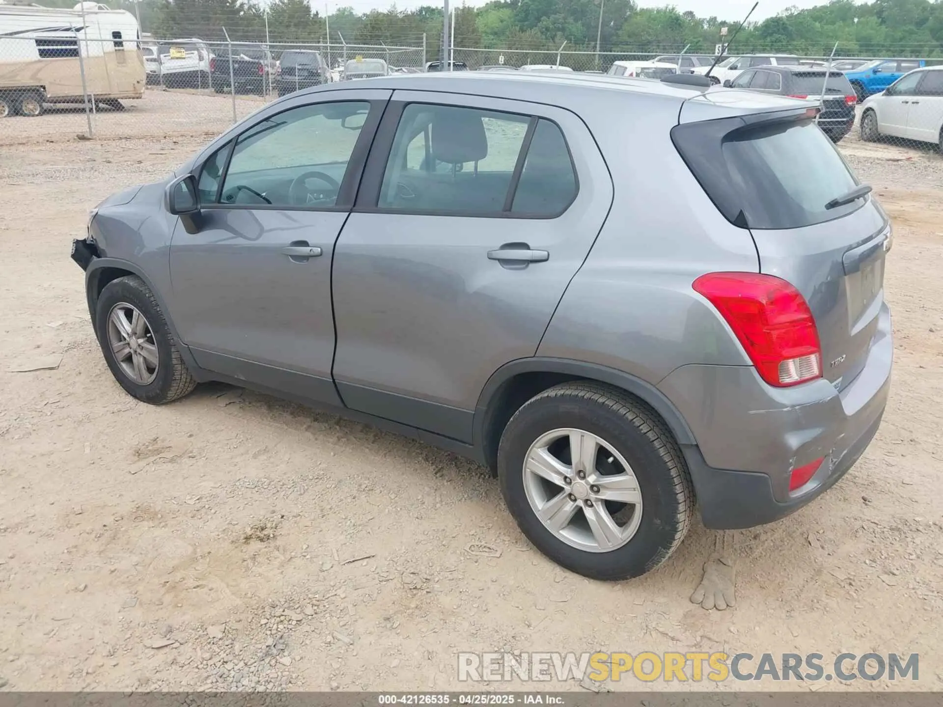 3 Фотография поврежденного автомобиля 3GNCJKSB4LL176651 CHEVROLET TRAX 2020