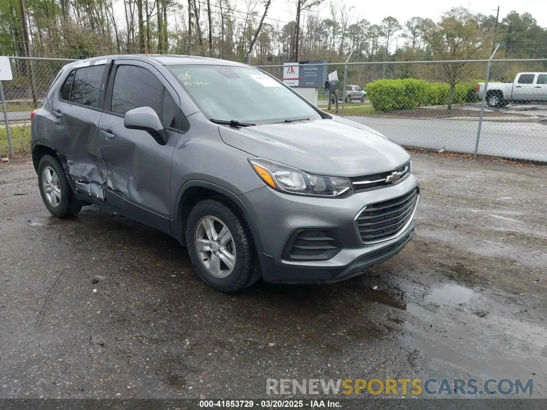 1 Photograph of a damaged car 3GNCJKSB4LL272294 CHEVROLET TRAX 2020