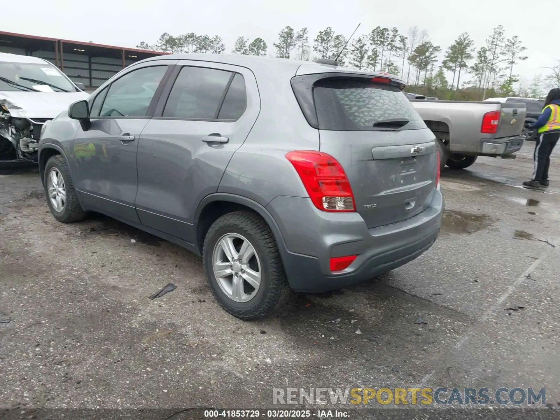 3 Photograph of a damaged car 3GNCJKSB4LL272294 CHEVROLET TRAX 2020