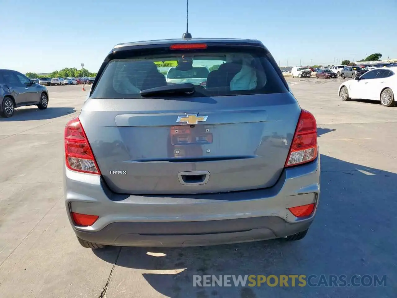 6 Photograph of a damaged car 3GNCJKSB5LL159079 CHEVROLET TRAX 2020