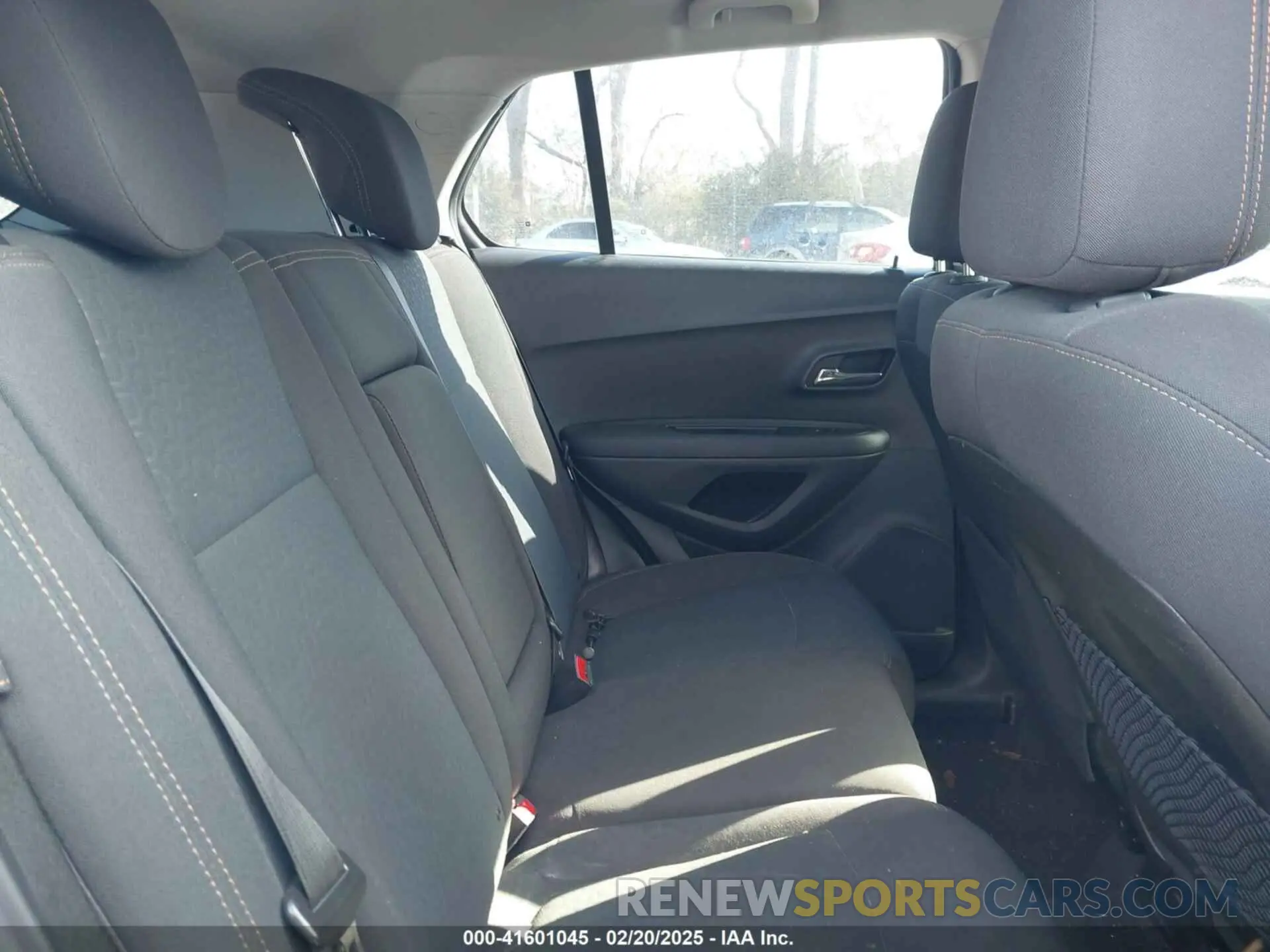 8 Фотография поврежденного автомобиля 3GNCJKSB7LL126262 CHEVROLET TRAX 2020