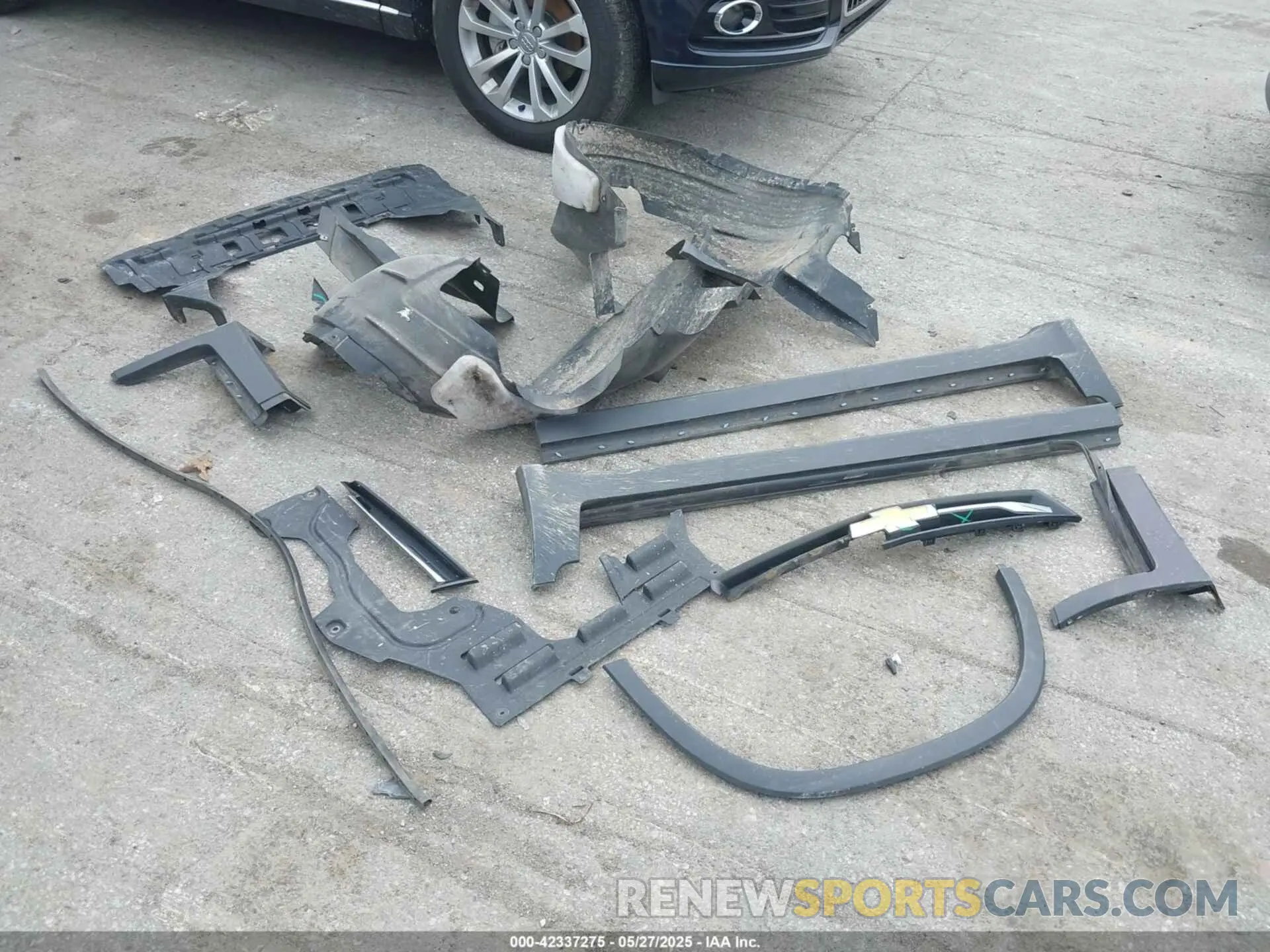12 Photograph of a damaged car 3GNCJKSB7LL165868 CHEVROLET TRAX 2020