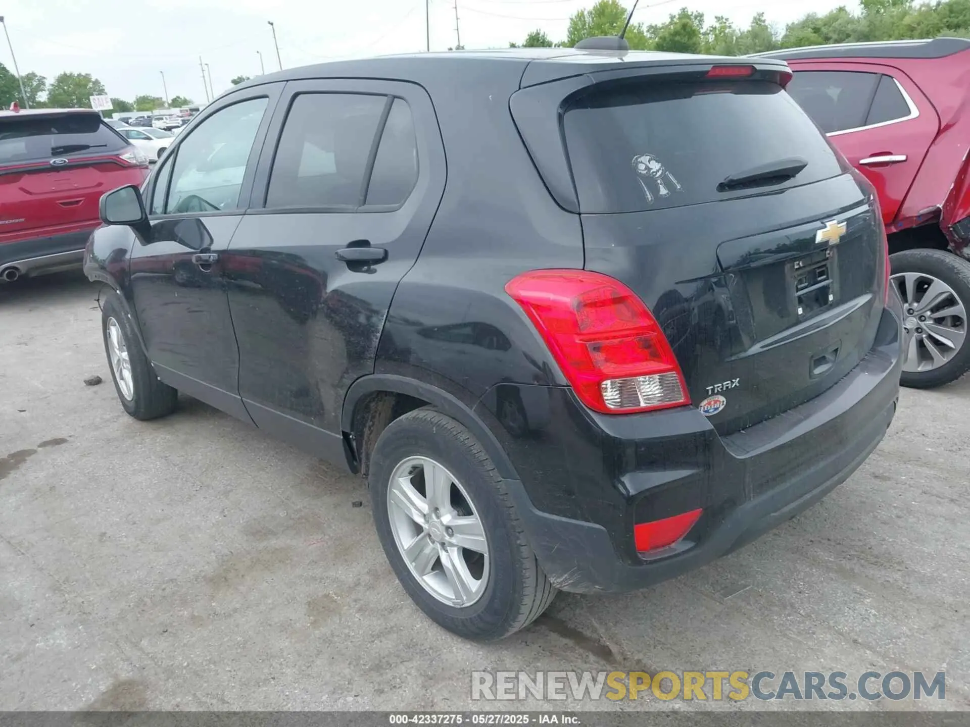 3 Photograph of a damaged car 3GNCJKSB7LL165868 CHEVROLET TRAX 2020