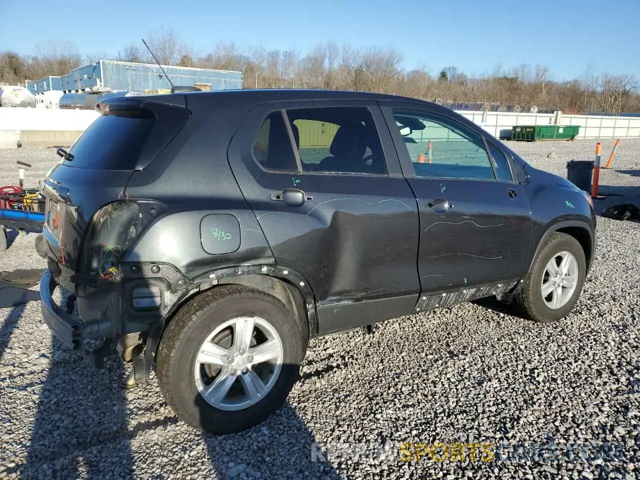 3 Фотография поврежденного автомобиля 3GNCJKSB7LL206774 CHEVROLET TRAX 2020
