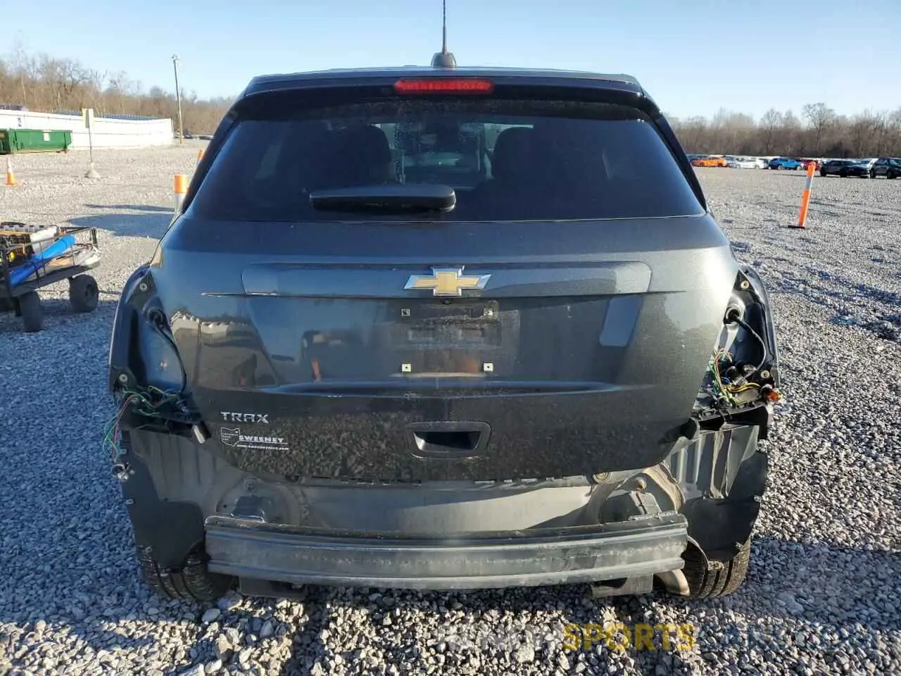 6 Фотография поврежденного автомобиля 3GNCJKSB7LL206774 CHEVROLET TRAX 2020