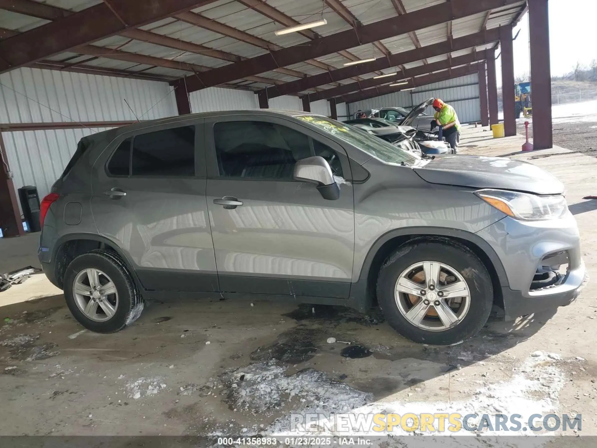 13 Photograph of a damaged car 3GNCJKSB7LL286075 CHEVROLET TRAX 2020