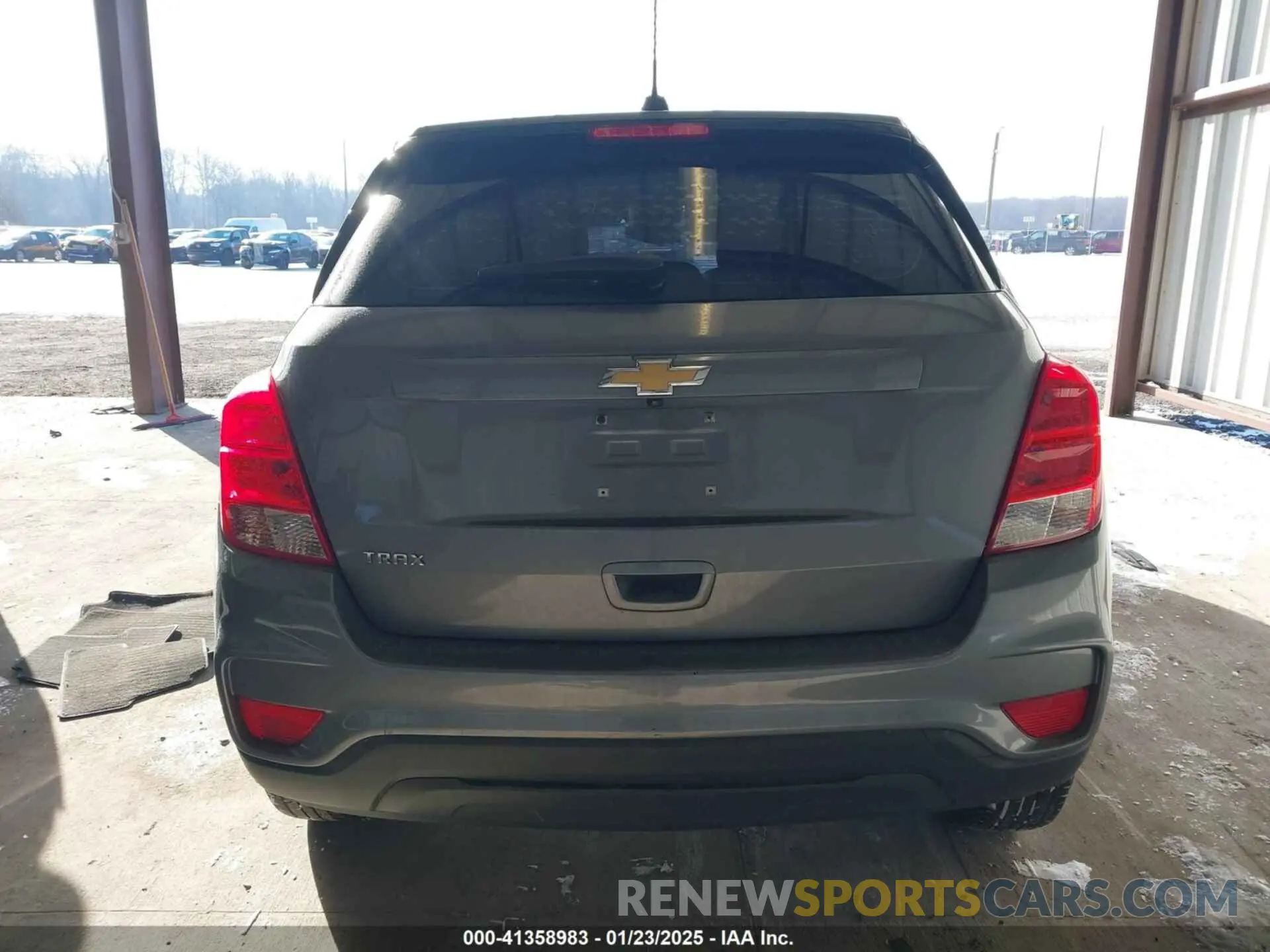 16 Photograph of a damaged car 3GNCJKSB7LL286075 CHEVROLET TRAX 2020