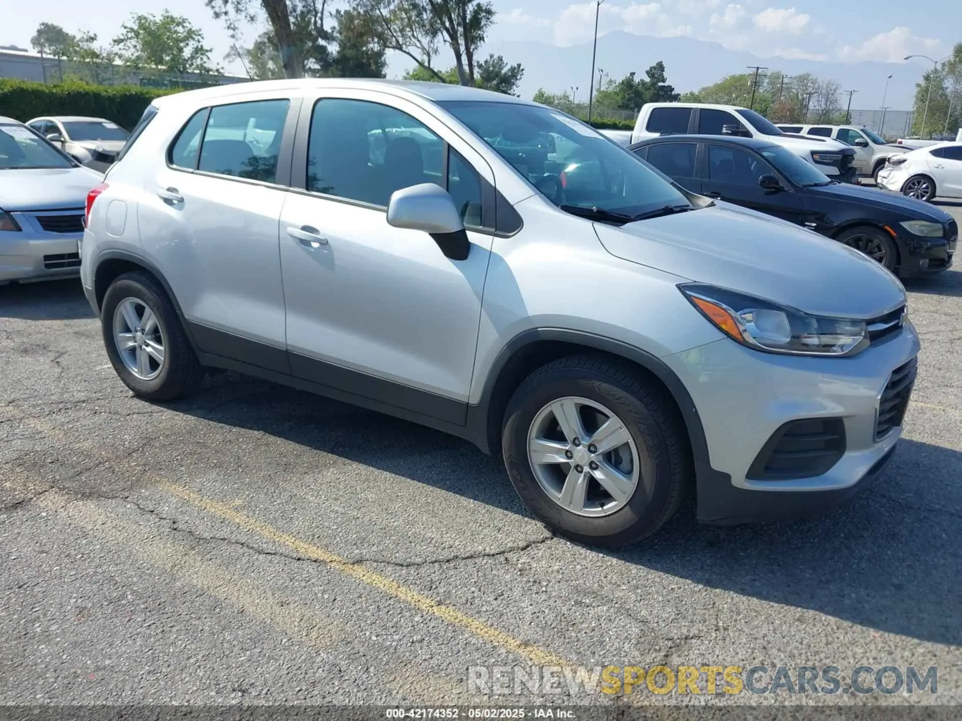 1 Photograph of a damaged car 3GNCJKSB7LL299358 CHEVROLET TRAX 2020