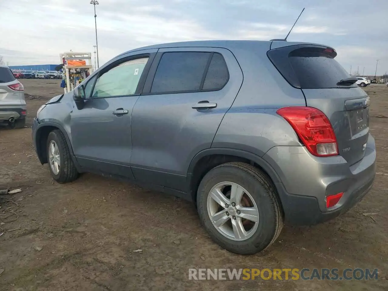 2 Photograph of a damaged car 3GNCJKSB7LL315171 CHEVROLET TRAX 2020