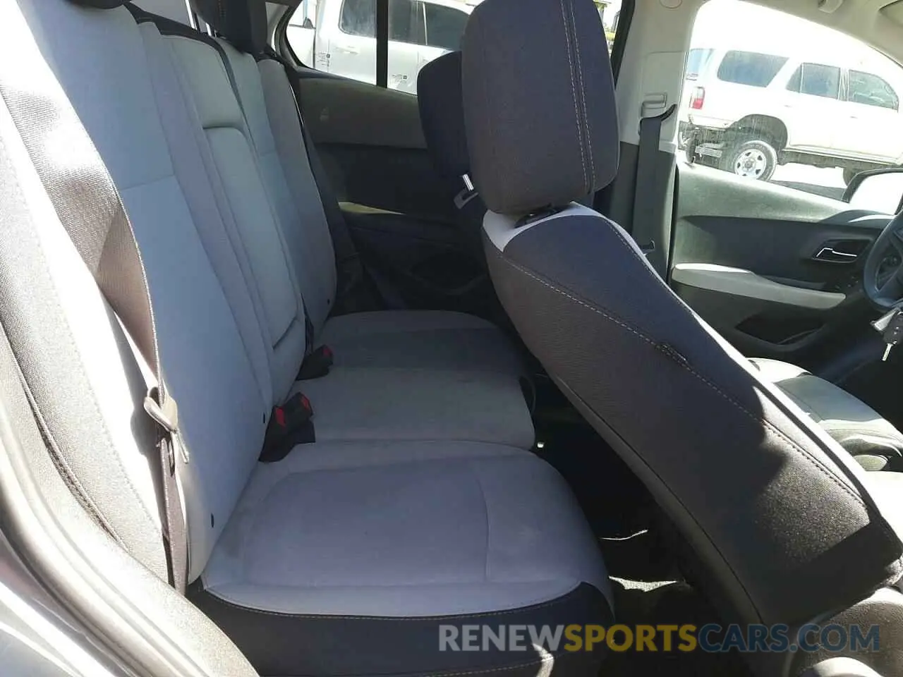 10 Photograph of a damaged car 3GNCJKSB8LL277322 CHEVROLET TRAX 2020