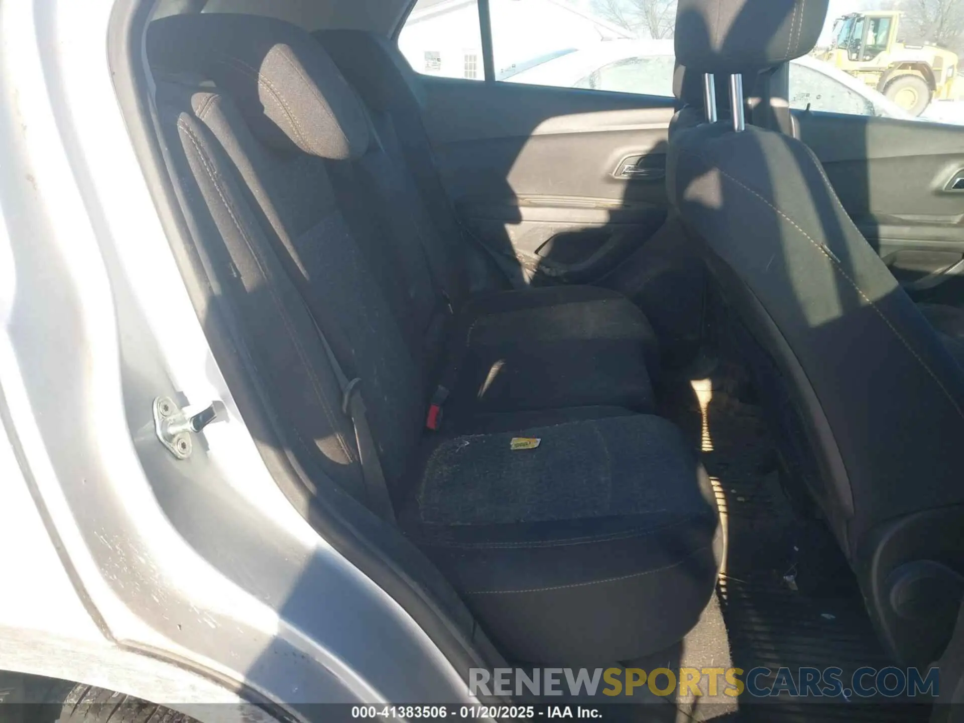 8 Photograph of a damaged car 3GNCJKSB9LL121922 CHEVROLET TRAX 2020
