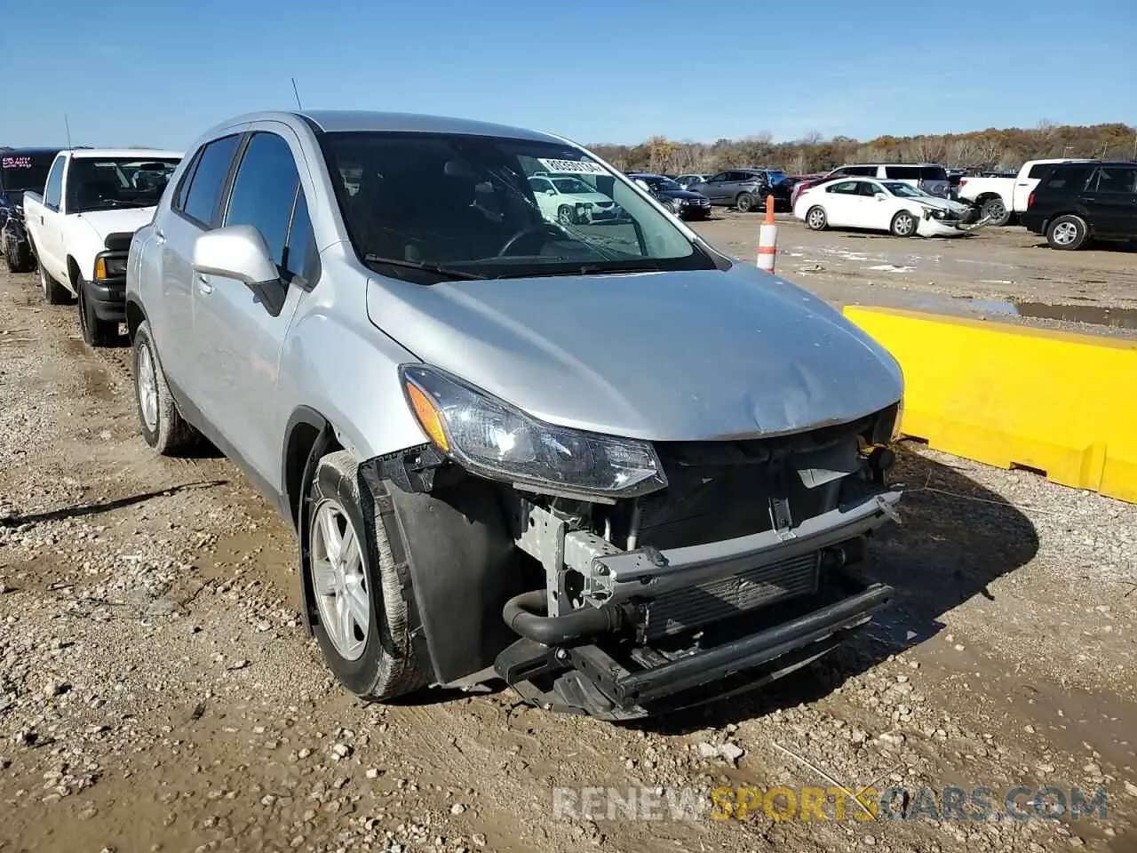 4 Фотография поврежденного автомобиля 3GNCJKSB9LL127686 CHEVROLET TRAX 2020