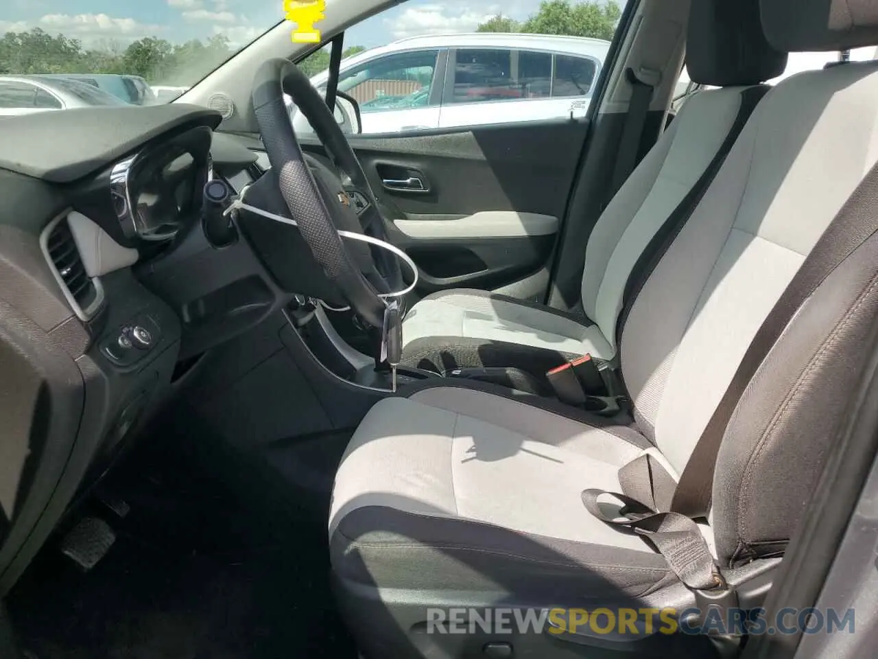 7 Photograph of a damaged car 3GNCJKSB9LL158405 CHEVROLET TRAX 2020