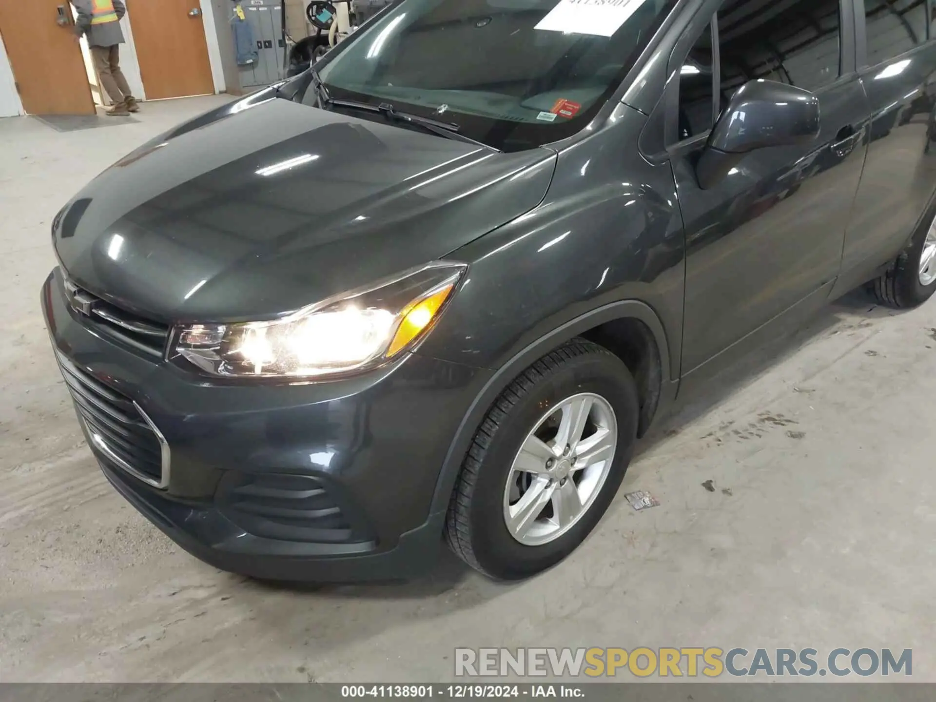 2 Фотография поврежденного автомобиля 3GNCJKSBXLL192871 CHEVROLET TRAX 2020