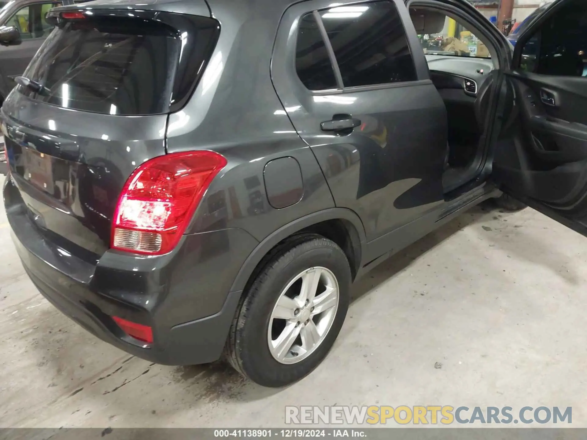 4 Фотография поврежденного автомобиля 3GNCJKSBXLL192871 CHEVROLET TRAX 2020