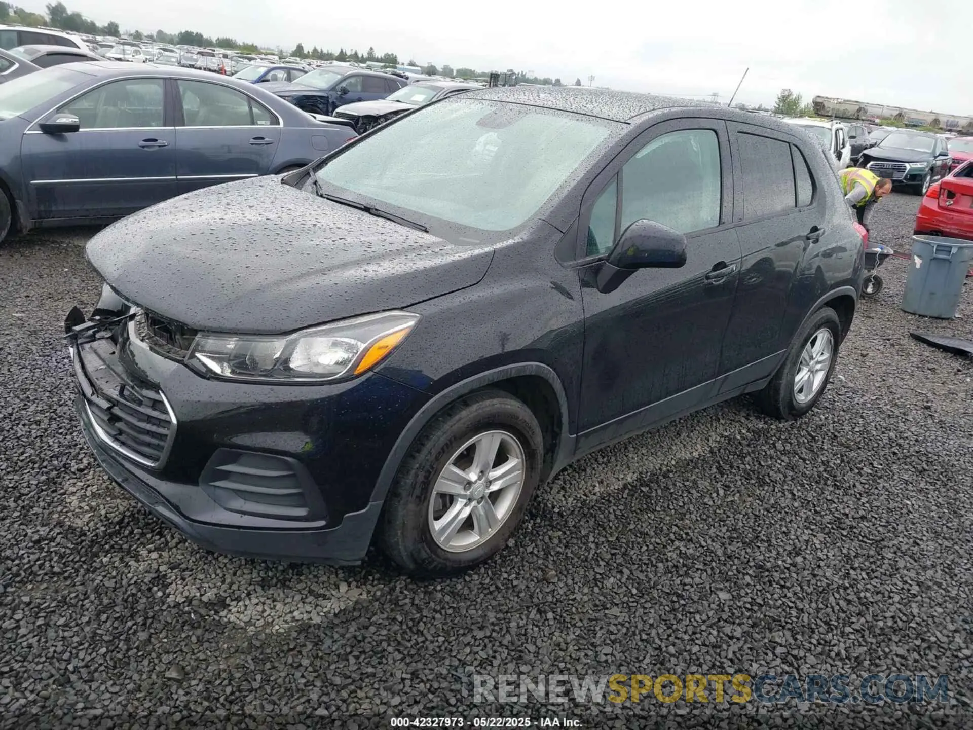 2 Photograph of a damaged car 3GNCJKSBXLL227702 CHEVROLET TRAX 2020