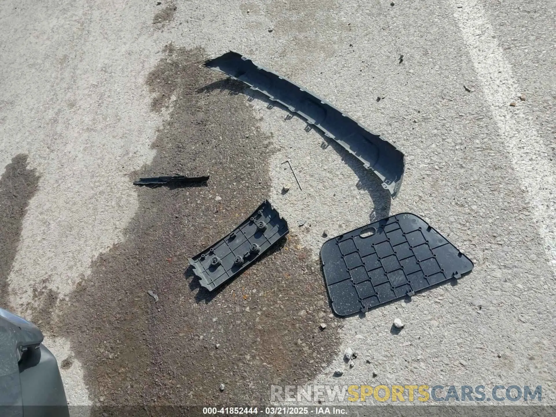 12 Photograph of a damaged car 3GNCJKSBXLL230292 CHEVROLET TRAX 2020