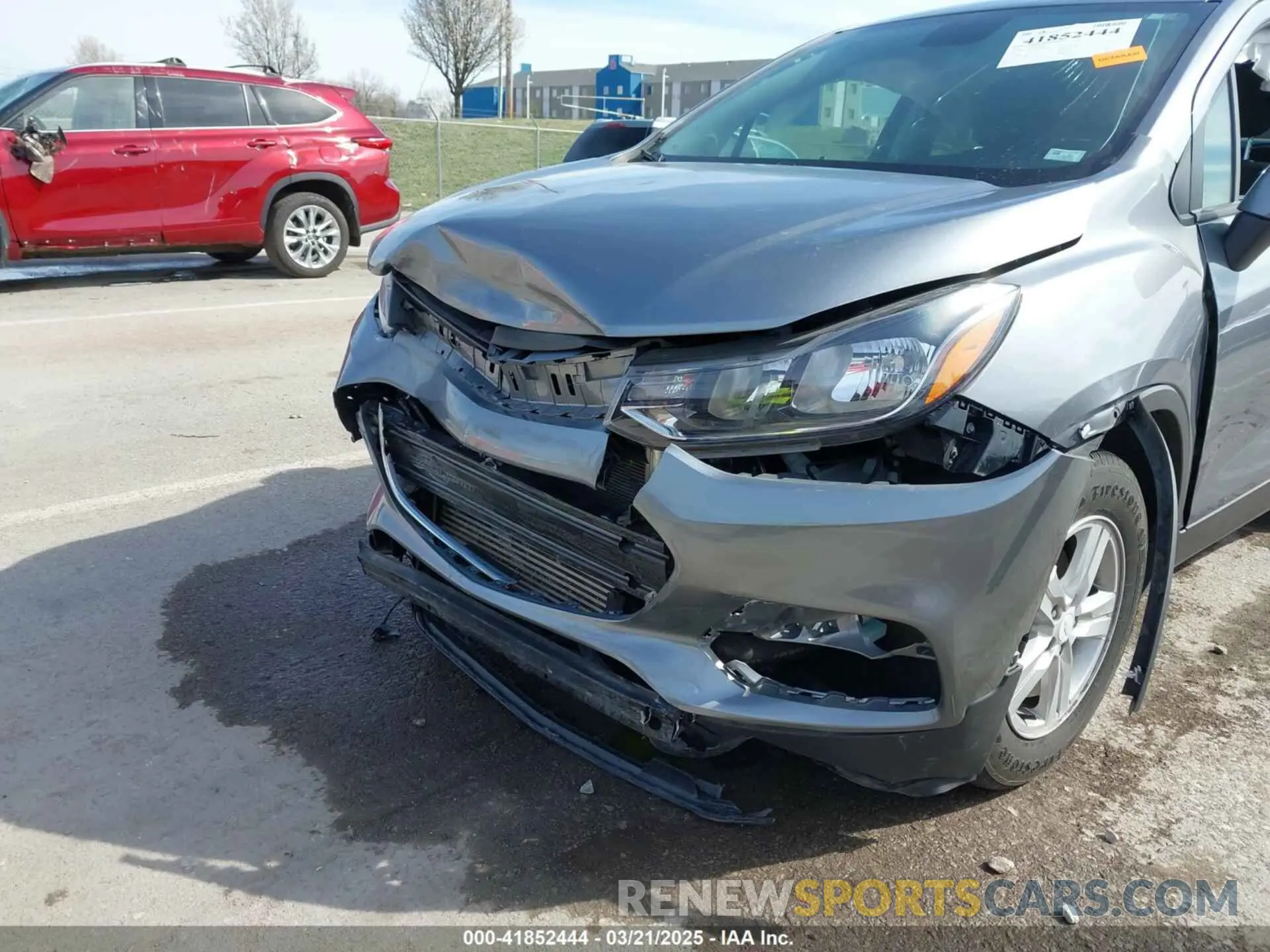 6 Photograph of a damaged car 3GNCJKSBXLL230292 CHEVROLET TRAX 2020