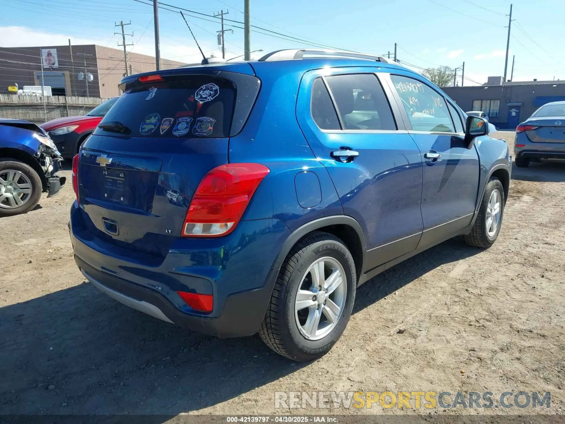 4 Фотография поврежденного автомобиля 3GNCJLSB0LL109700 CHEVROLET TRAX 2020