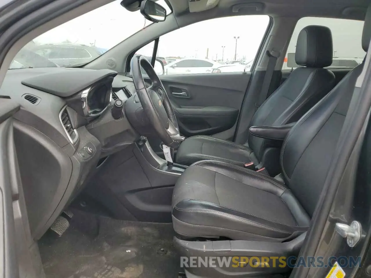 7 Фотография поврежденного автомобиля 3GNCJLSB0LL160615 CHEVROLET TRAX 2020