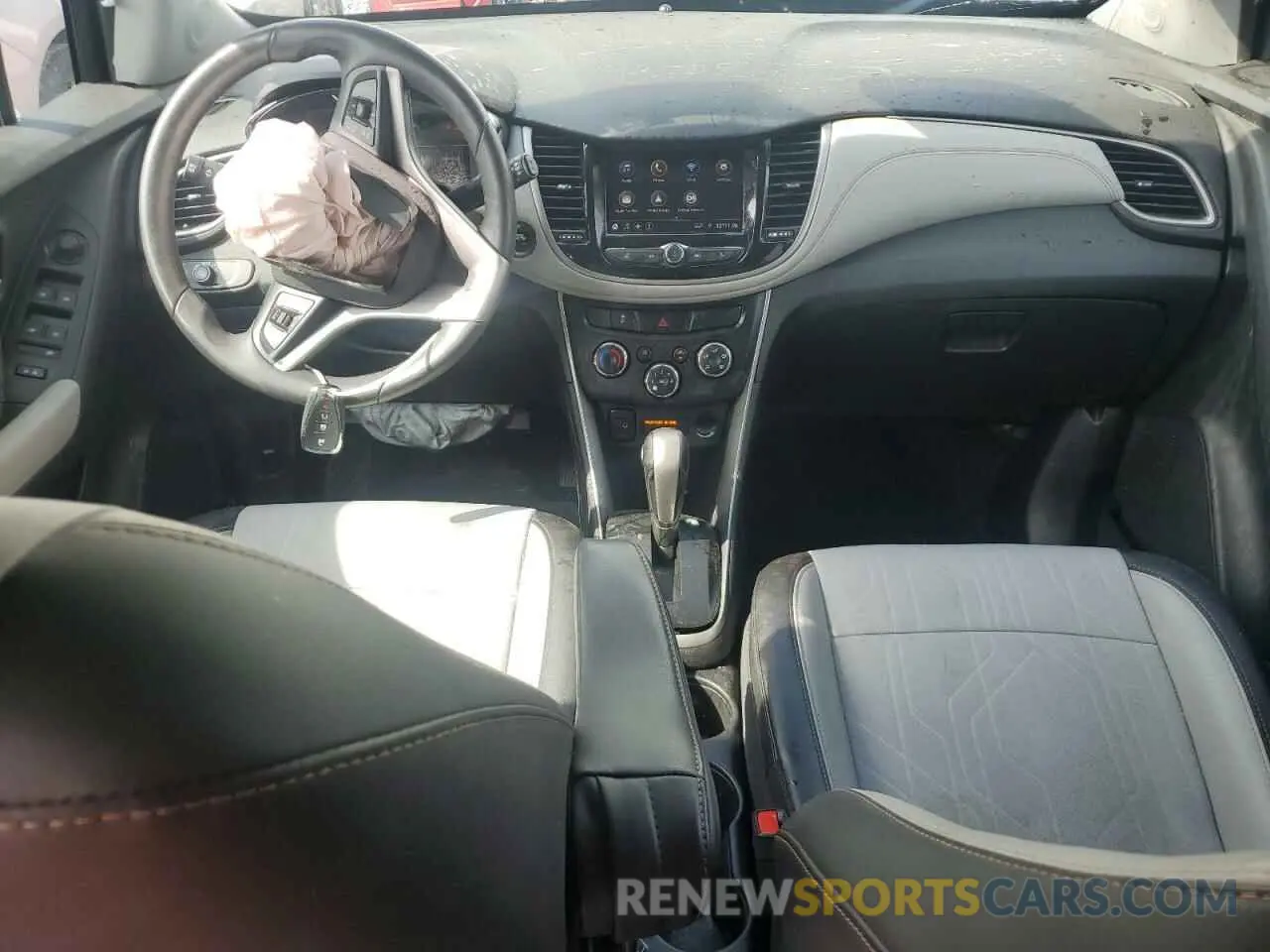 8 Photograph of a damaged car 3GNCJLSB0LL205049 CHEVROLET TRAX 2020