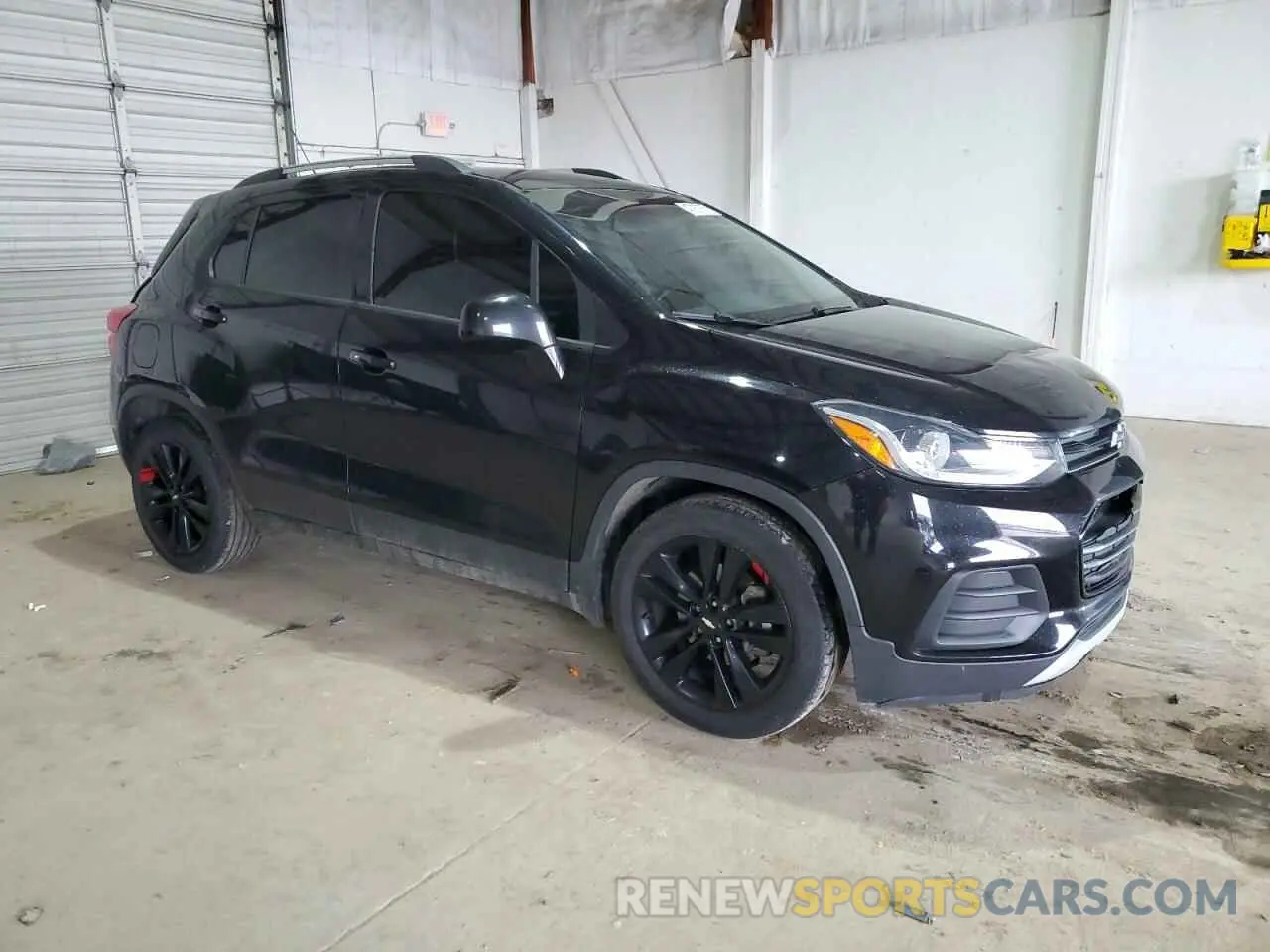 4 Photograph of a damaged car 3GNCJLSB0LL279510 CHEVROLET TRAX 2020