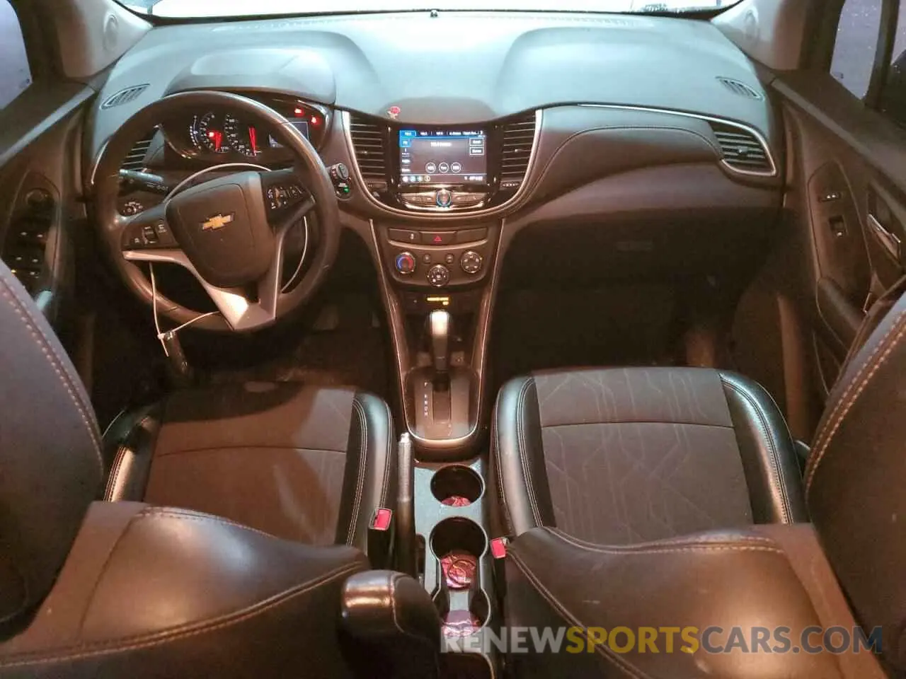 8 Photograph of a damaged car 3GNCJLSB0LL279510 CHEVROLET TRAX 2020