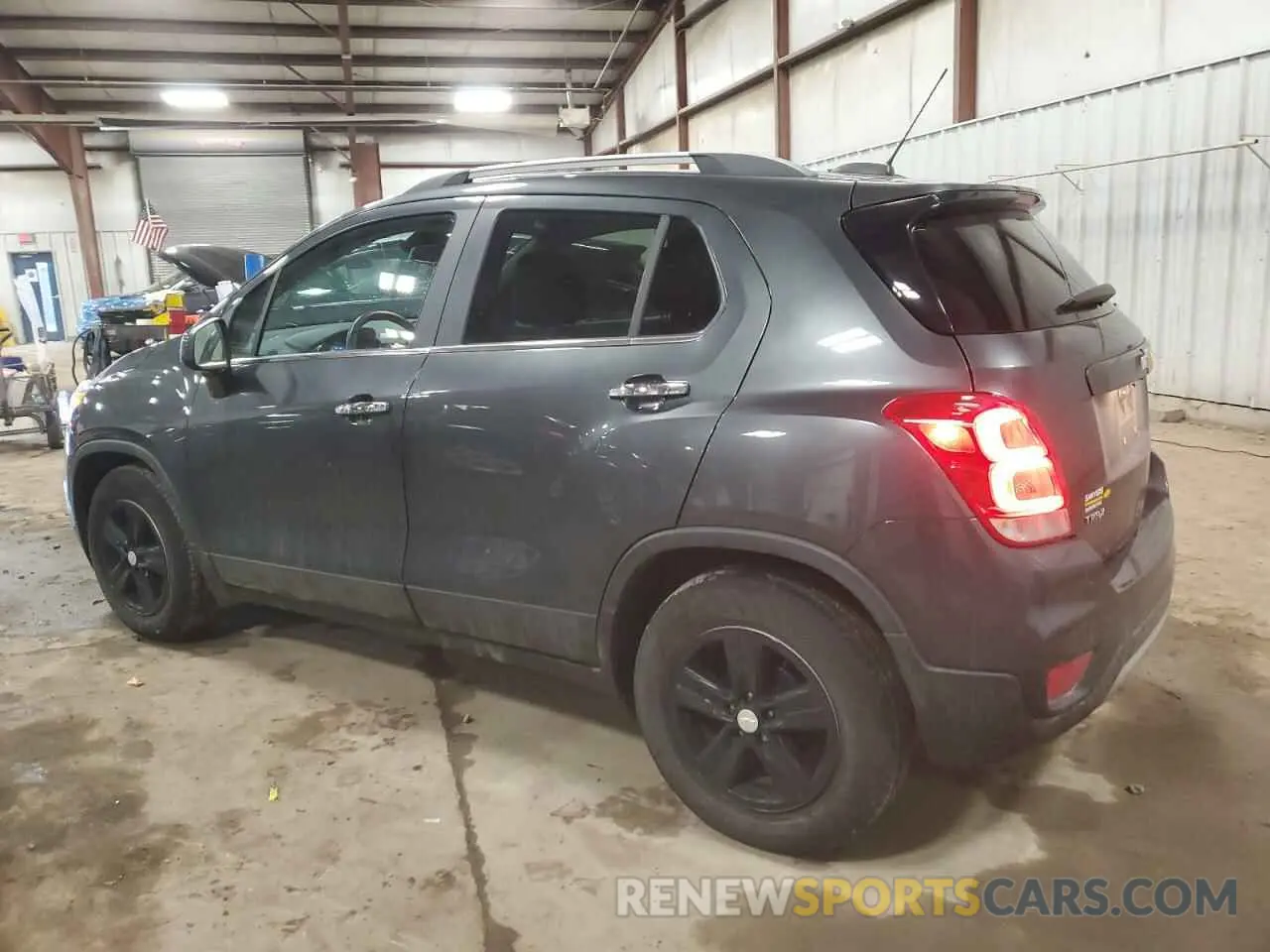 2 Photograph of a damaged car 3GNCJLSB1LL124903 CHEVROLET TRAX 2020