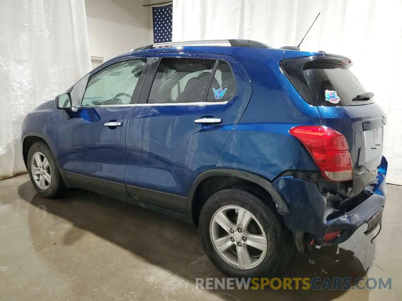2 Photograph of a damaged car 3GNCJLSB2LL334314 CHEVROLET TRAX 2020