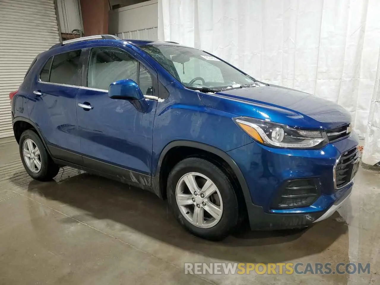 4 Photograph of a damaged car 3GNCJLSB2LL334314 CHEVROLET TRAX 2020