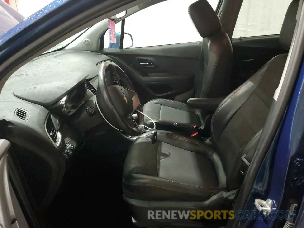 7 Photograph of a damaged car 3GNCJLSB2LL334314 CHEVROLET TRAX 2020