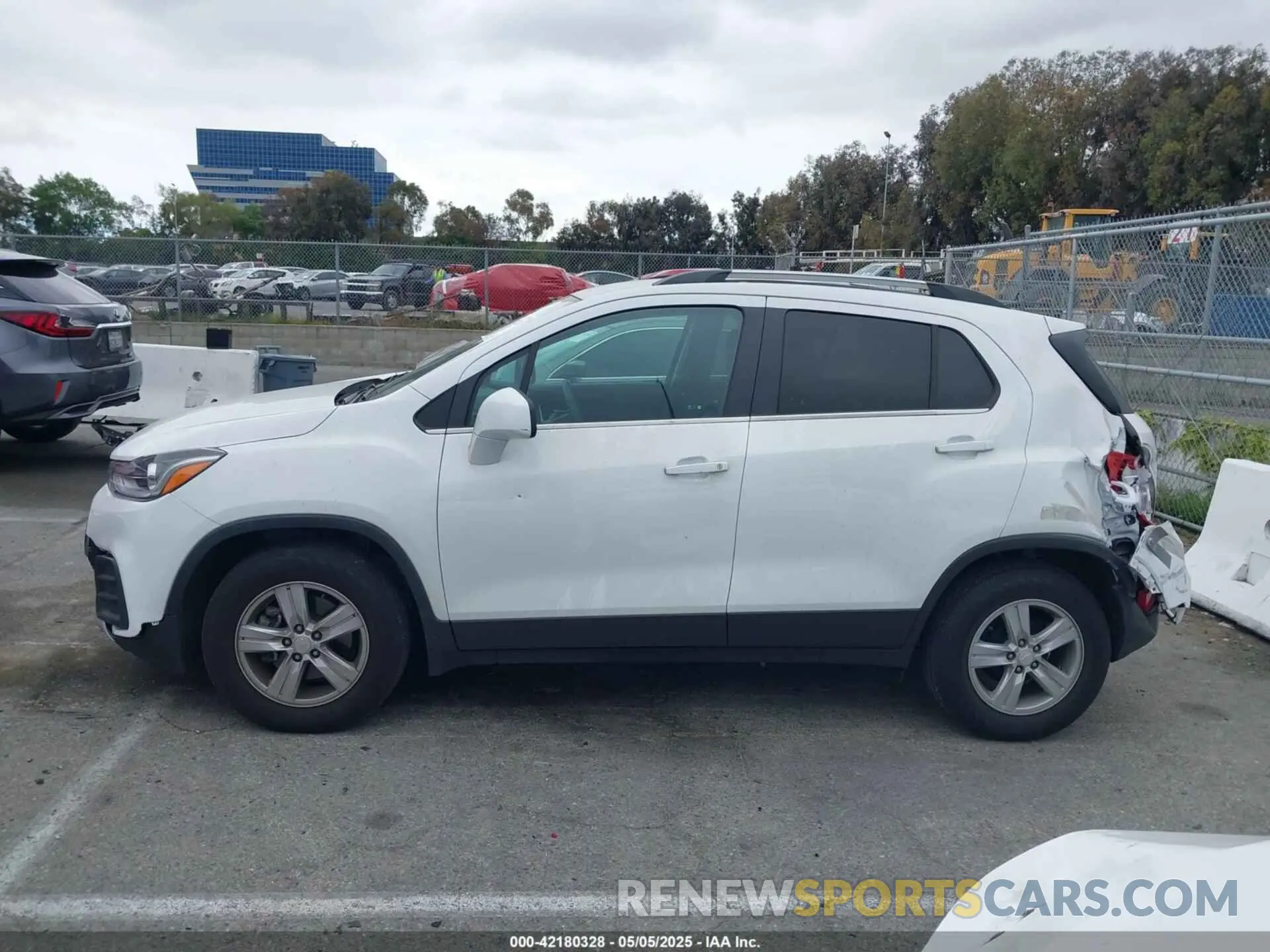 14 Фотография поврежденного автомобиля 3GNCJLSB3LL232259 CHEVROLET TRAX 2020