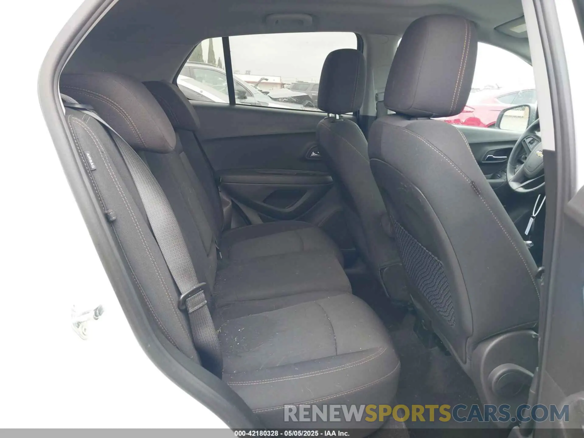 8 Фотография поврежденного автомобиля 3GNCJLSB3LL232259 CHEVROLET TRAX 2020
