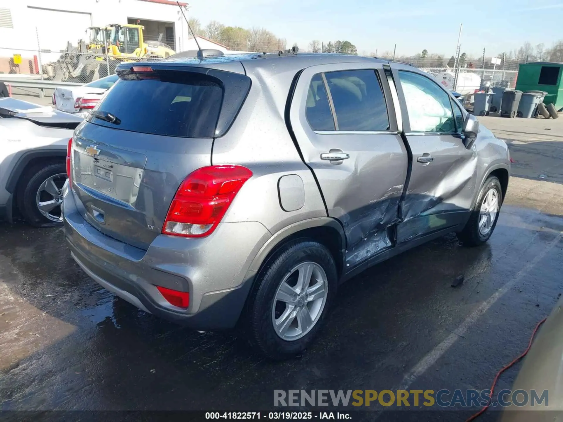 4 Фотография поврежденного автомобиля 3GNCJLSB3LL320390 CHEVROLET TRAX 2020