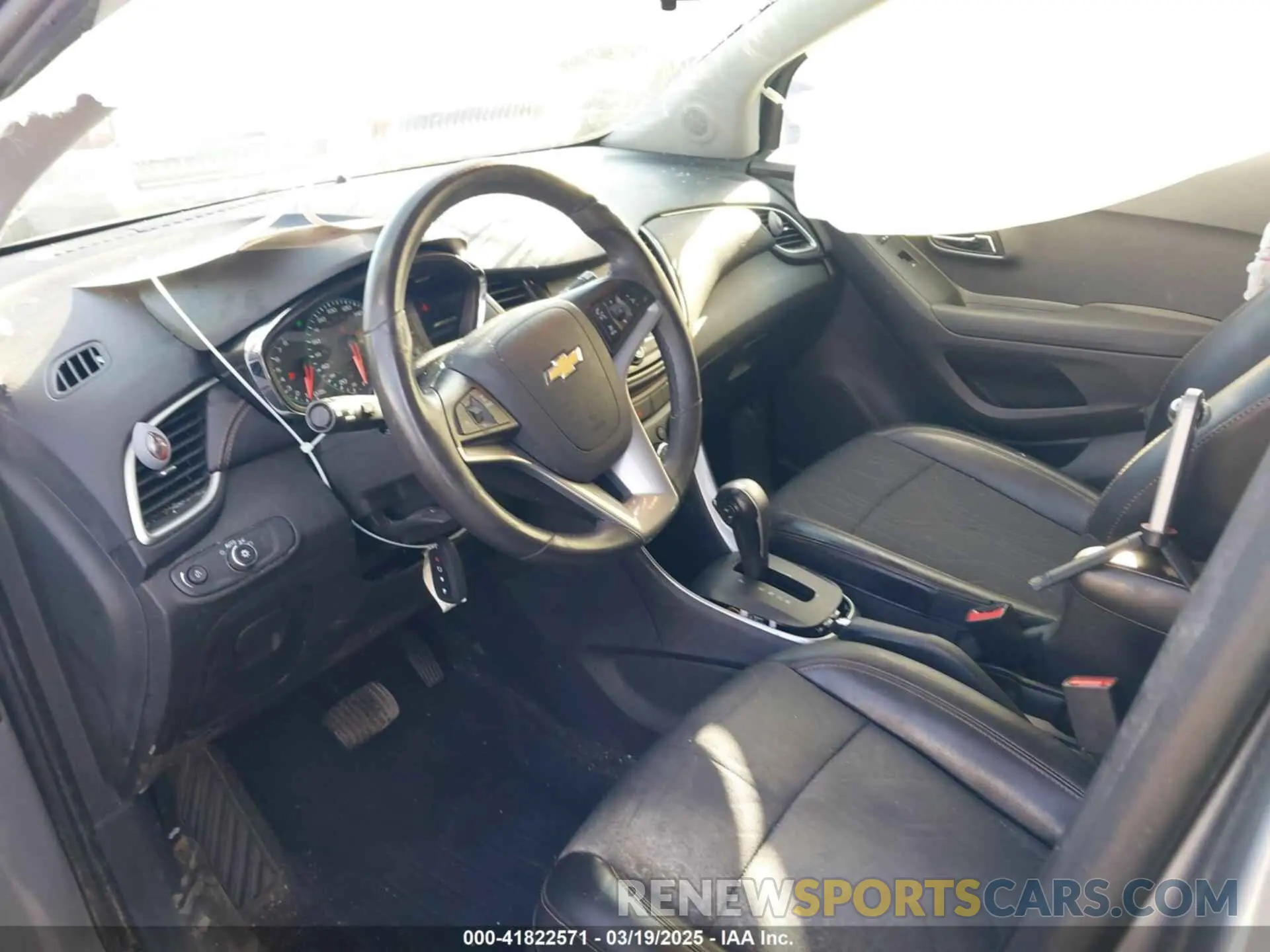 5 Фотография поврежденного автомобиля 3GNCJLSB3LL320390 CHEVROLET TRAX 2020