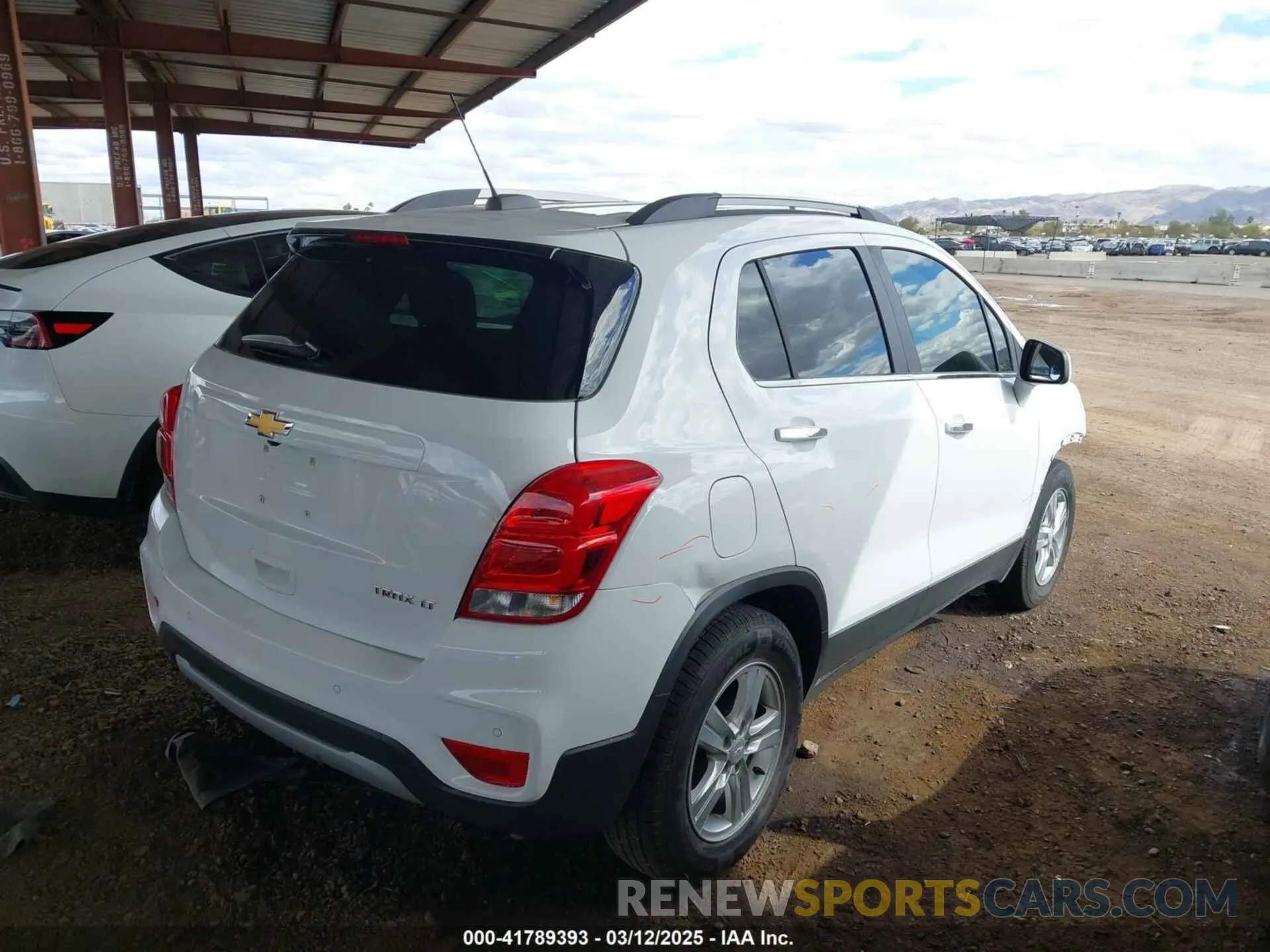 4 Photograph of a damaged car 3GNCJLSB4LL171777 CHEVROLET TRAX 2020