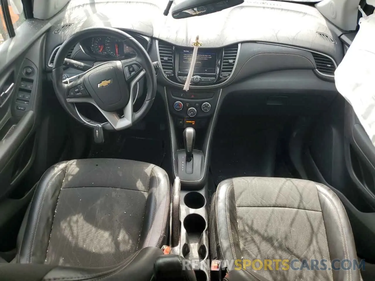 8 Photograph of a damaged car 3GNCJLSB4LL251497 CHEVROLET TRAX 2020