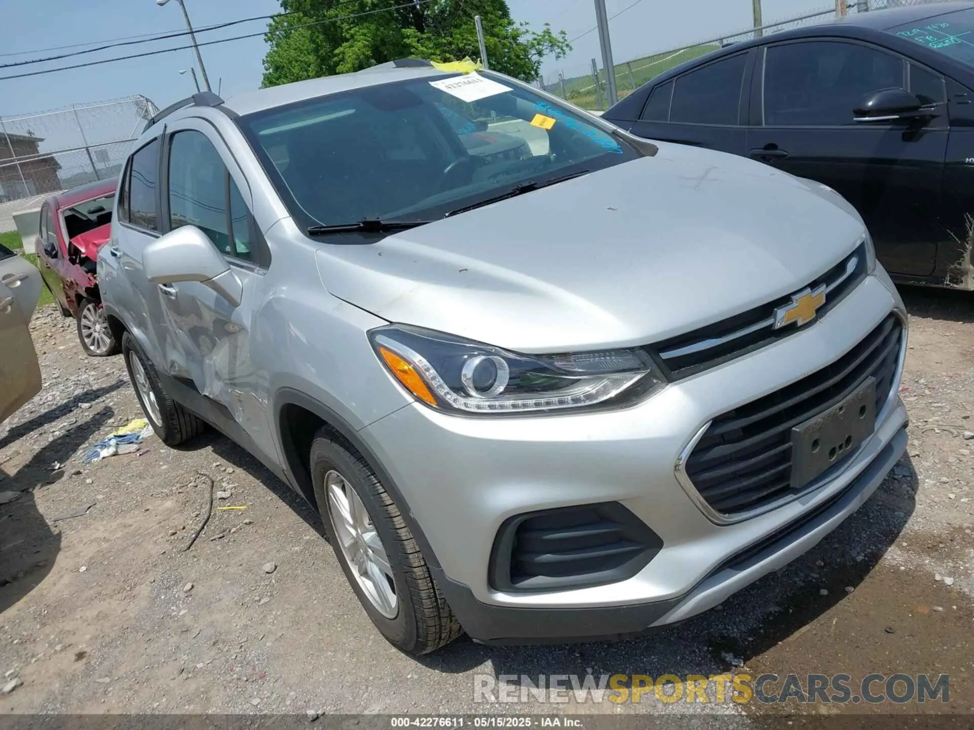 1 Photograph of a damaged car 3GNCJLSB4LL261950 CHEVROLET TRAX 2020
