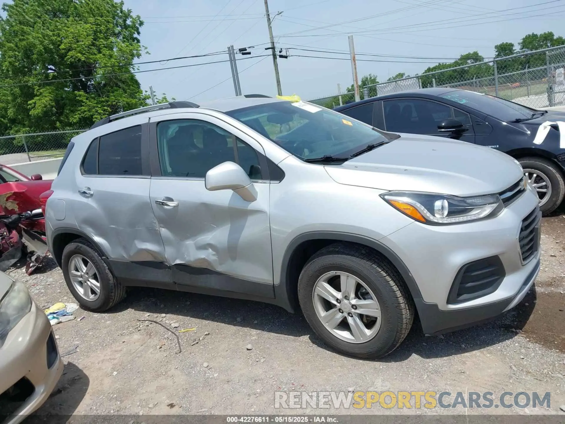 13 Photograph of a damaged car 3GNCJLSB4LL261950 CHEVROLET TRAX 2020