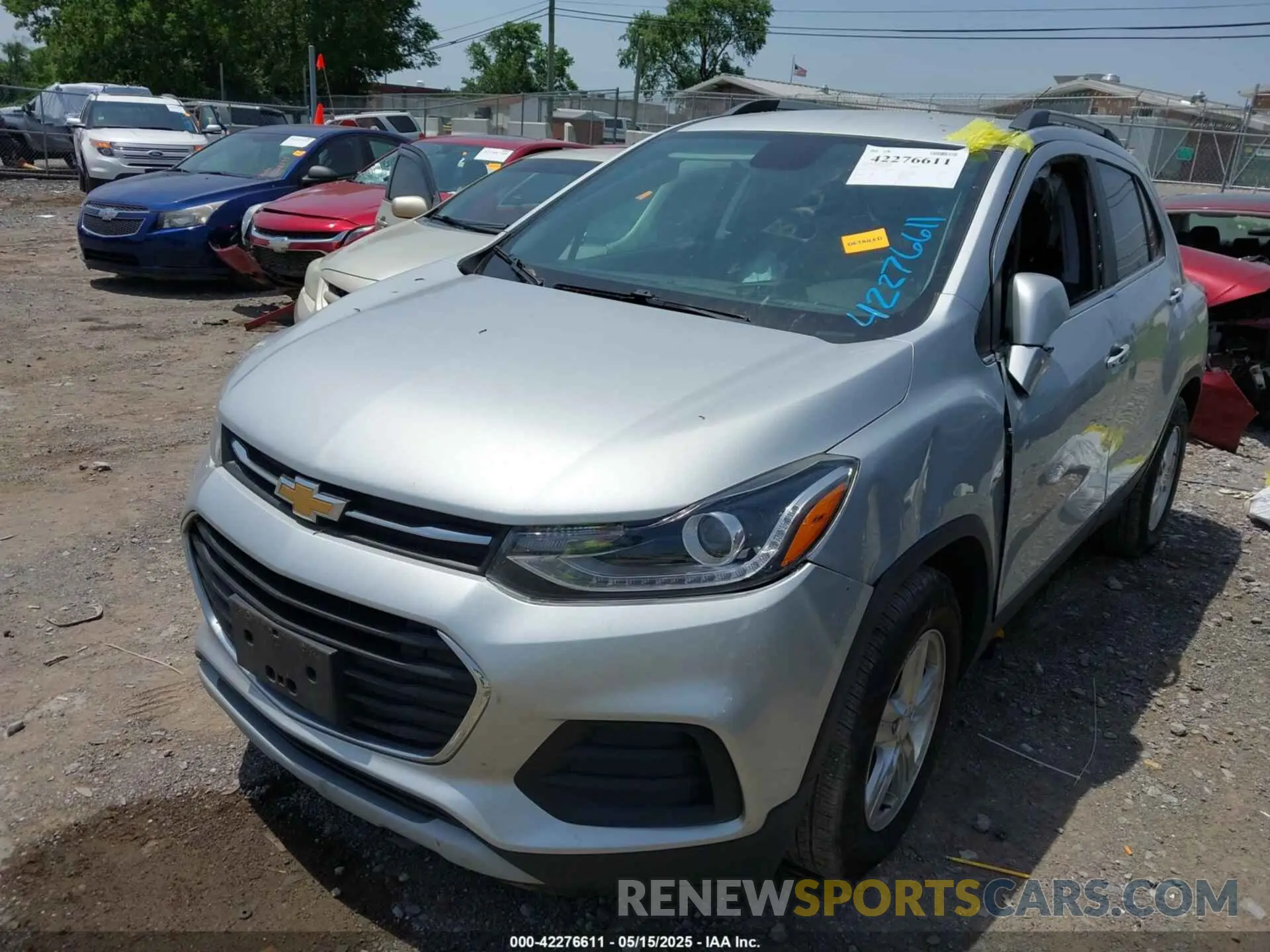 2 Photograph of a damaged car 3GNCJLSB4LL261950 CHEVROLET TRAX 2020